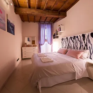  Apartment San Frediano District -